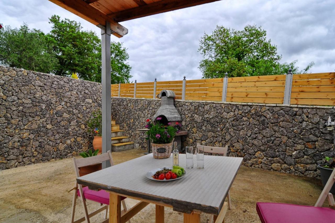 Villa Zoi Pelekas Luaran gambar